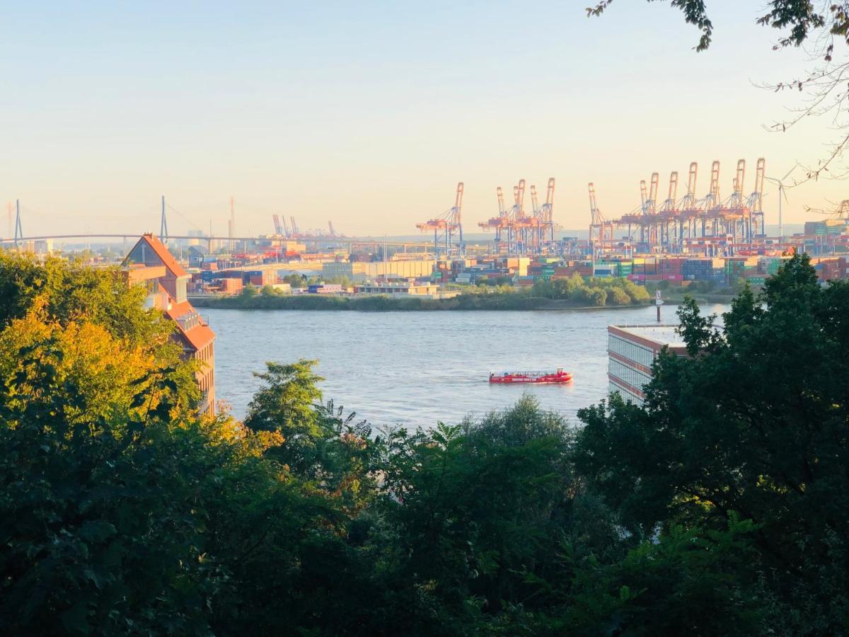 Bezaubernde Gastesuite Mit Terrasse Im Hinterhof Hamburg Bagian luar foto