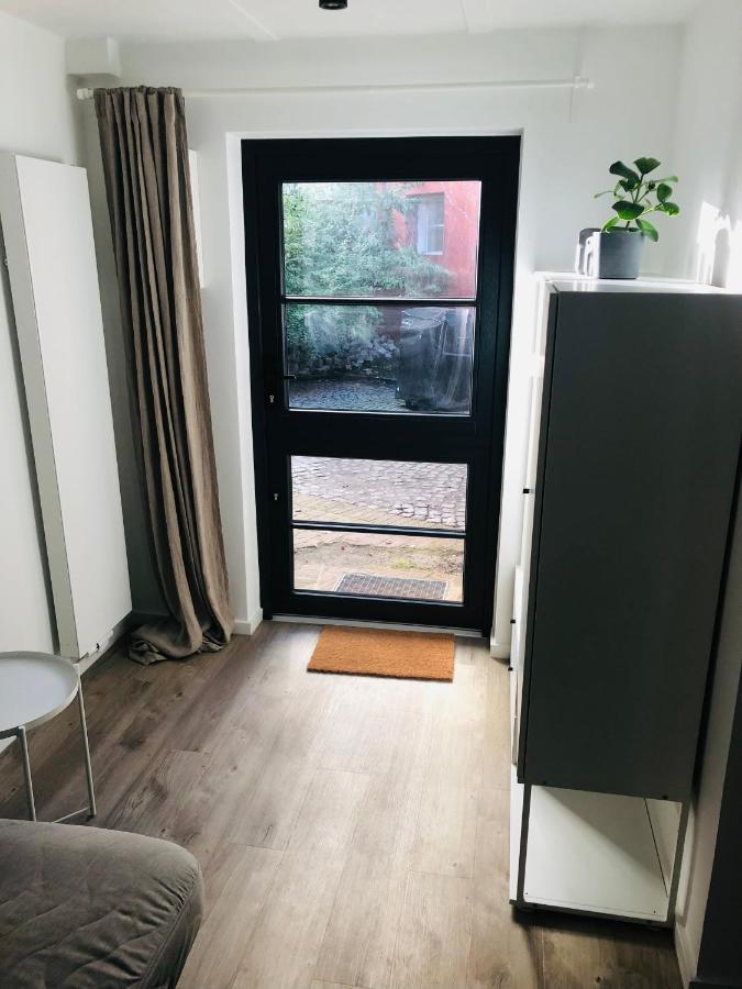 Bezaubernde Gastesuite Mit Terrasse Im Hinterhof Hamburg Bagian luar foto
